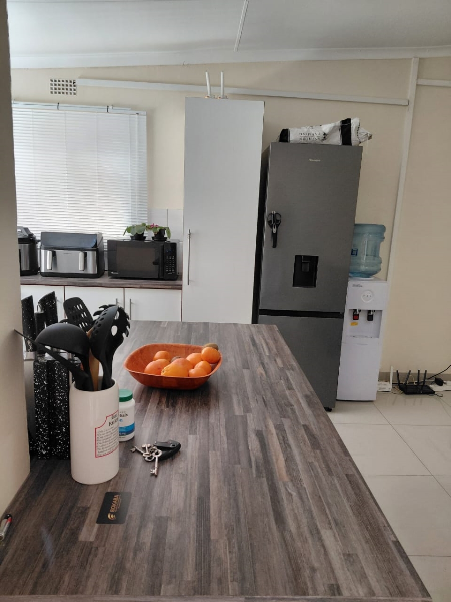 To Let 1 Bedroom Property for Rent in The Reeds Gauteng