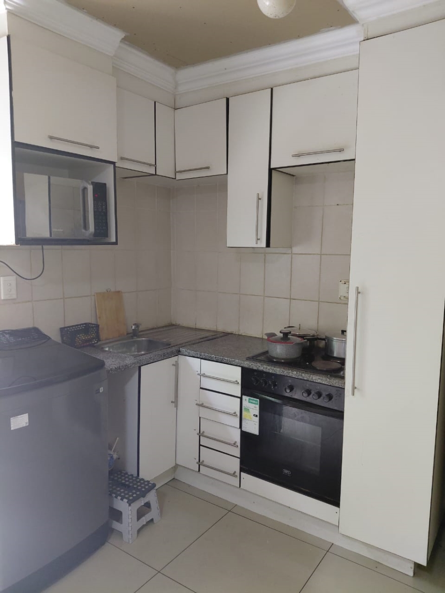 To Let 1 Bedroom Property for Rent in President Park Gauteng