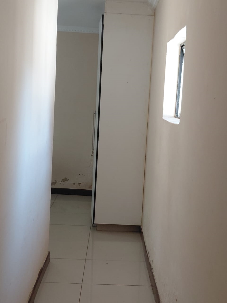 To Let 1 Bedroom Property for Rent in President Park Gauteng