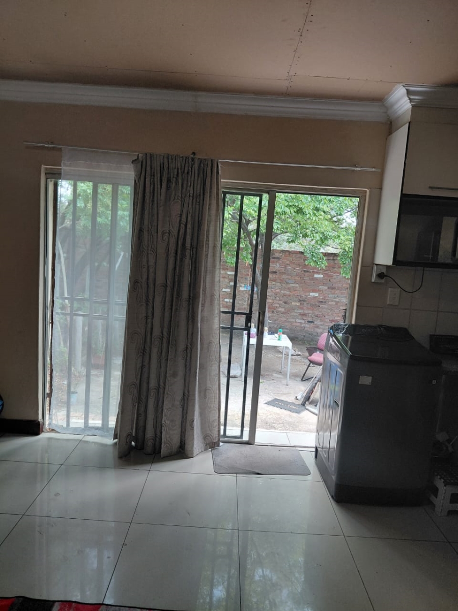 To Let 1 Bedroom Property for Rent in President Park Gauteng