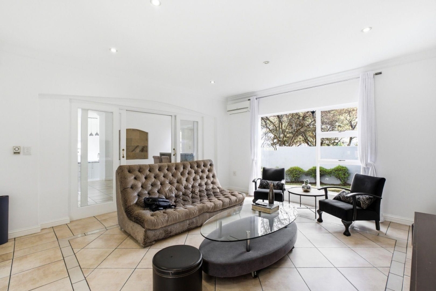 To Let 4 Bedroom Property for Rent in Dainfern Valley Gauteng