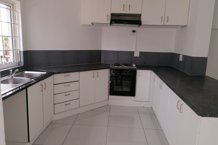 To Let 3 Bedroom Property for Rent in Halfway Gardens Gauteng