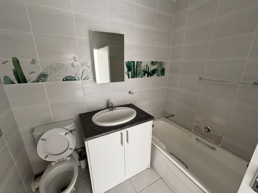 To Let 3 Bedroom Property for Rent in Halfway Gardens Gauteng