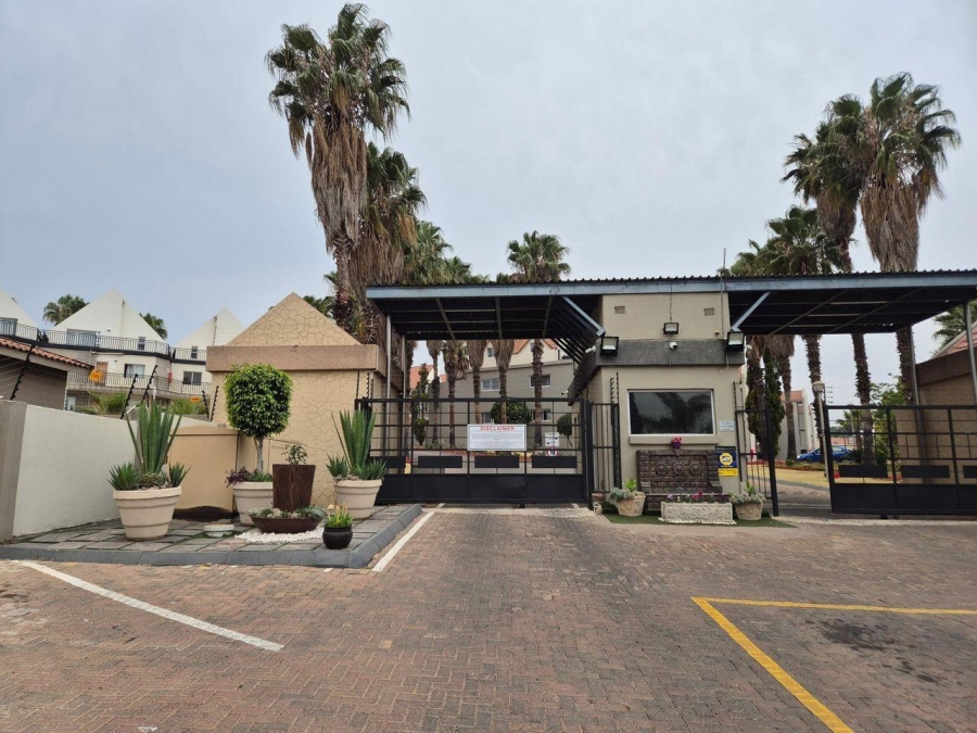 To Let 3 Bedroom Property for Rent in Halfway Gardens Gauteng