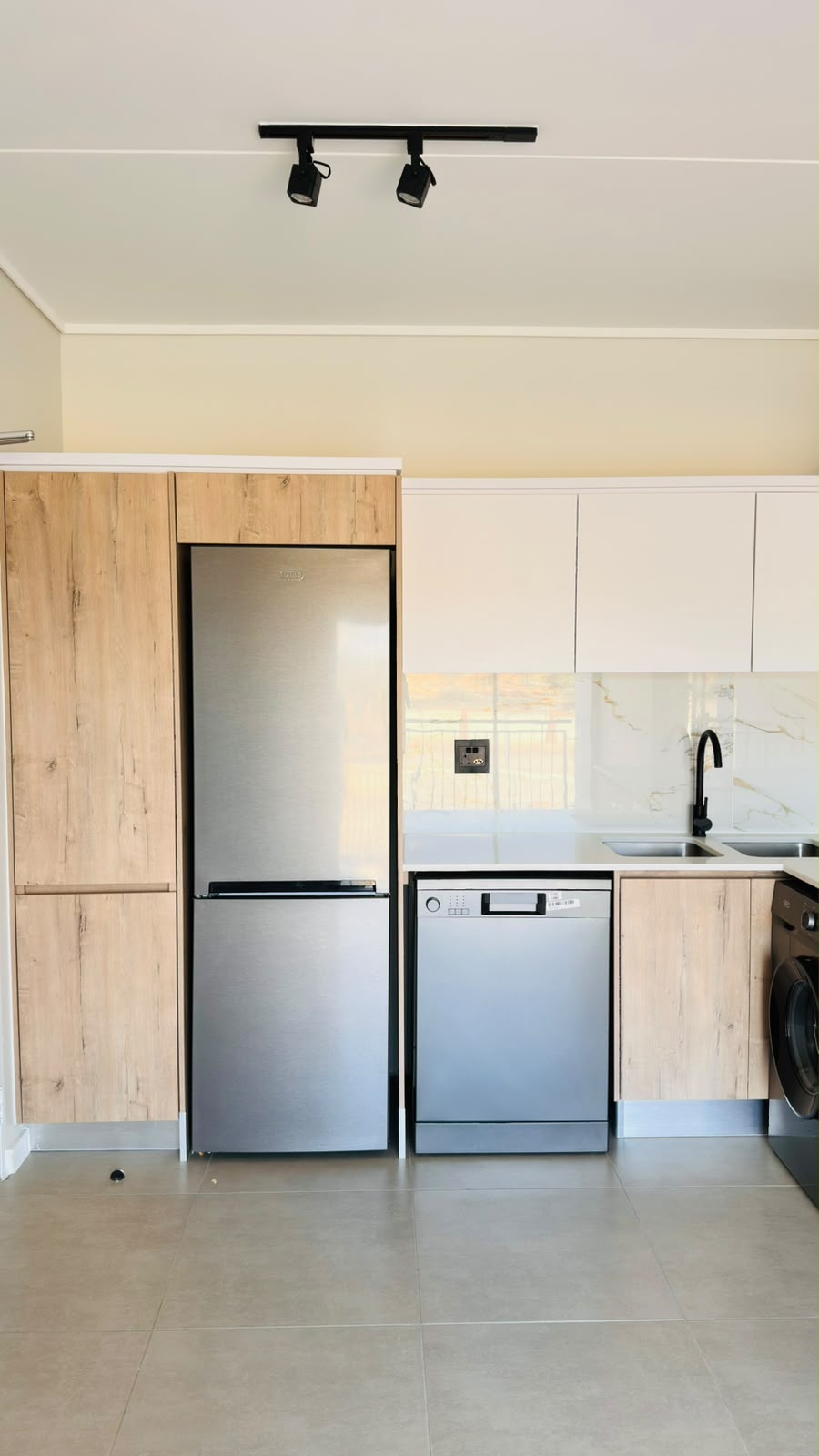 To Let 1 Bedroom Property for Rent in Mooikloof Gauteng