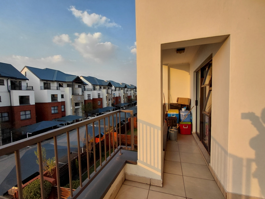To Let 2 Bedroom Property for Rent in Greenstone Hill Gauteng