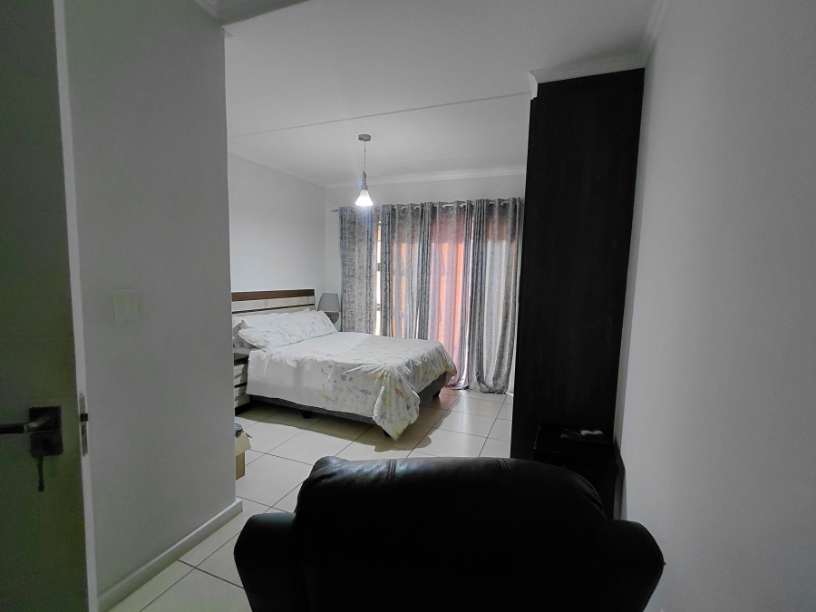 To Let 2 Bedroom Property for Rent in Greenstone Hill Gauteng