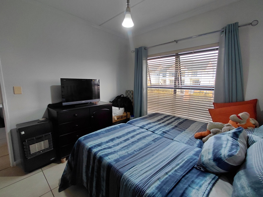 To Let 2 Bedroom Property for Rent in Greenstone Hill Gauteng