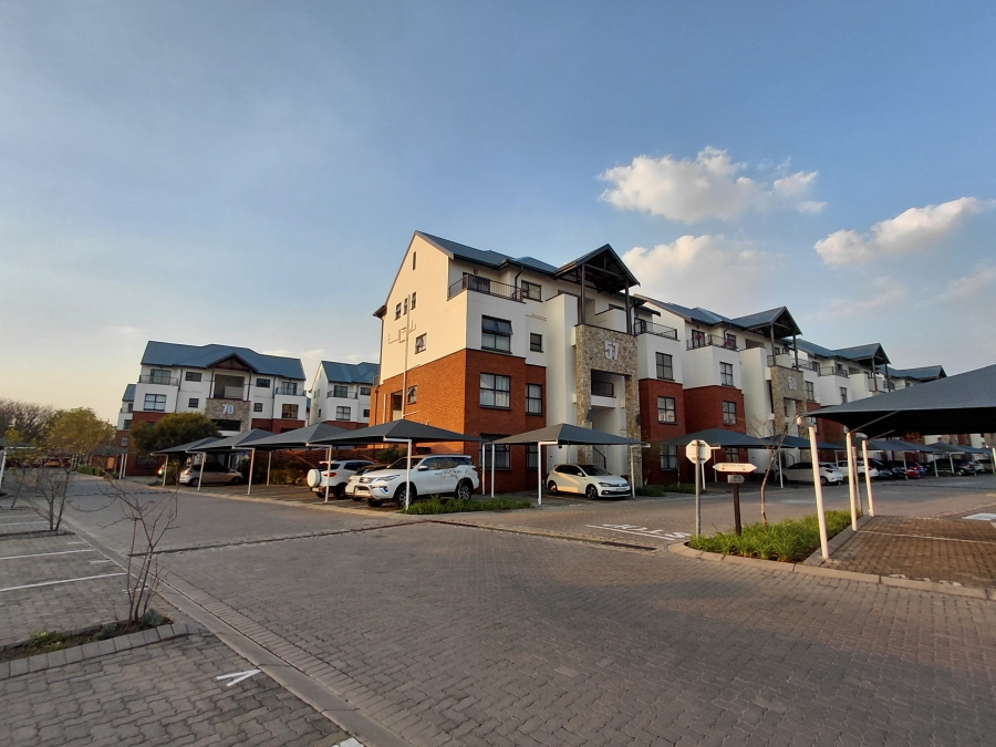 To Let 2 Bedroom Property for Rent in Greenstone Hill Gauteng