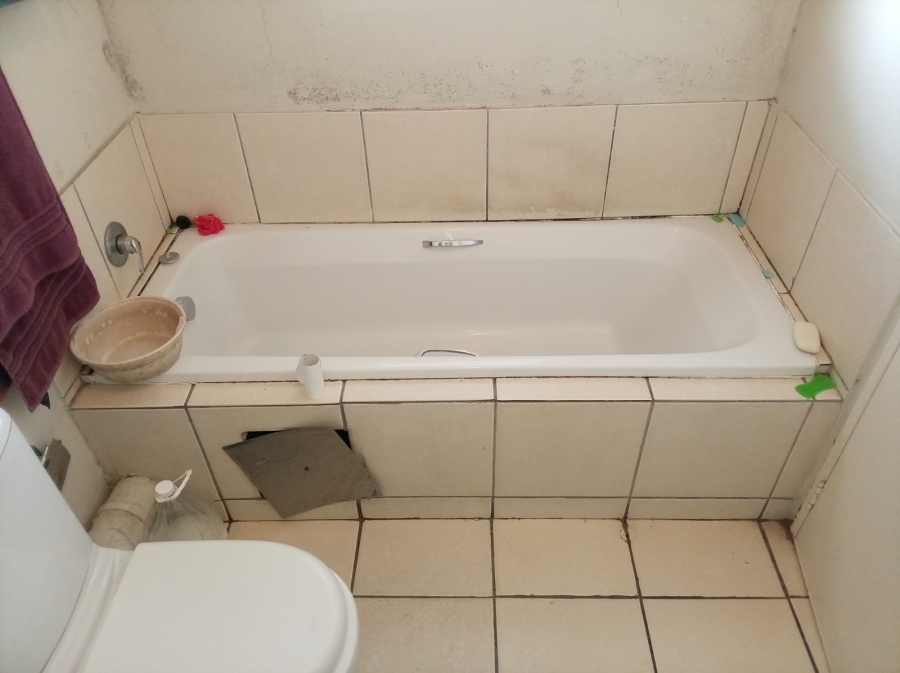 1 Bedroom Property for Sale in Turffontein Gauteng