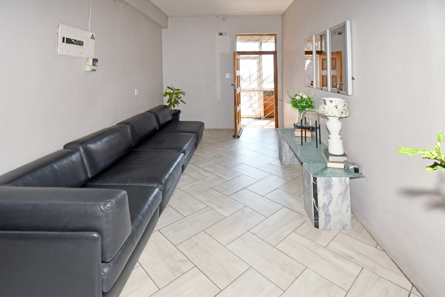 5 Bedroom Property for Sale in Highlands North Gauteng