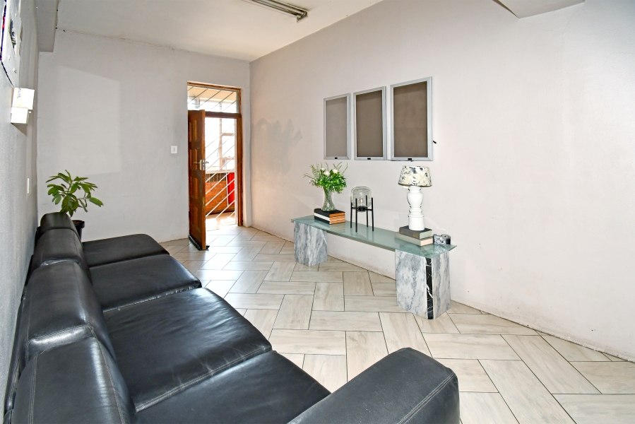 5 Bedroom Property for Sale in Highlands North Gauteng