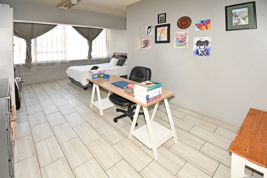 5 Bedroom Property for Sale in Highlands North Gauteng