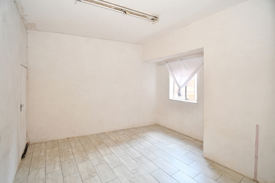 5 Bedroom Property for Sale in Highlands North Gauteng