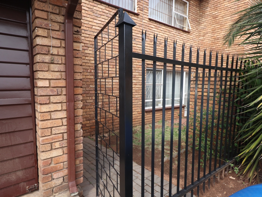 To Let 3 Bedroom Property for Rent in Birchleigh Gauteng
