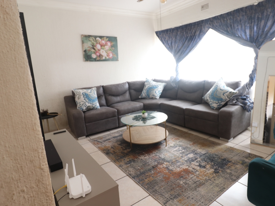 To Let 3 Bedroom Property for Rent in Birchleigh Gauteng