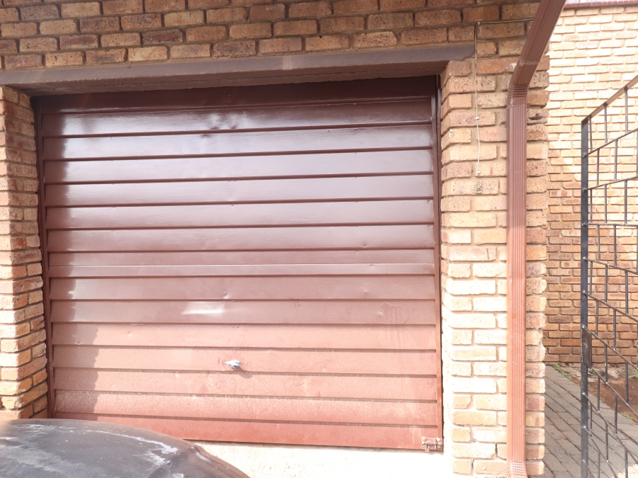 To Let 3 Bedroom Property for Rent in Birchleigh Gauteng