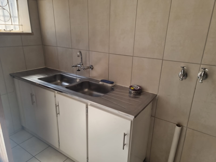 To Let 1 Bedroom Property for Rent in Brakpan North Gauteng