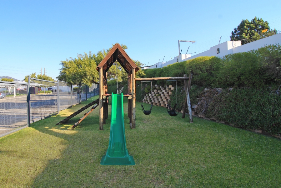 To Let 3 Bedroom Property for Rent in Greenstone Hill Gauteng