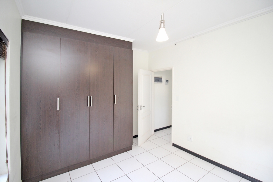 To Let 3 Bedroom Property for Rent in Greenstone Hill Gauteng