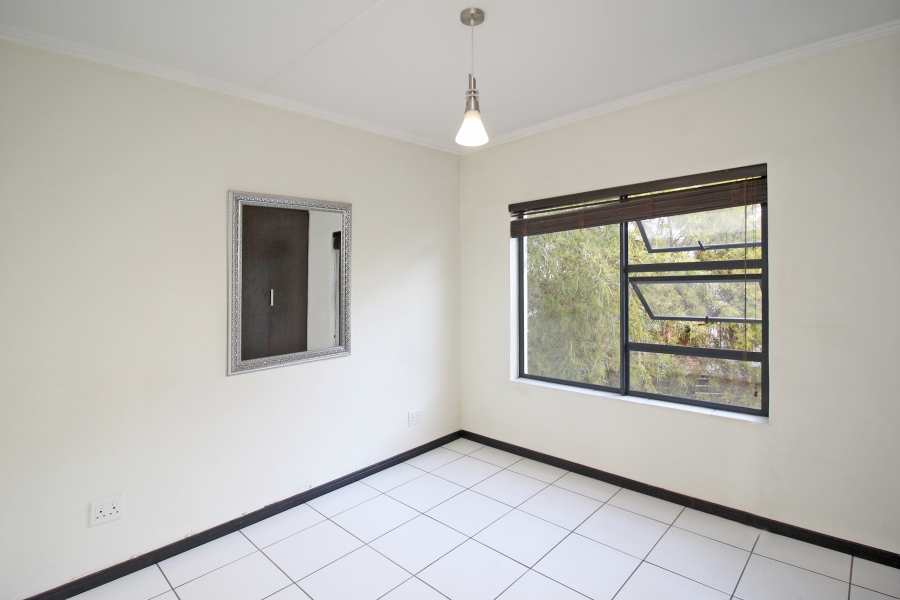 To Let 3 Bedroom Property for Rent in Greenstone Hill Gauteng