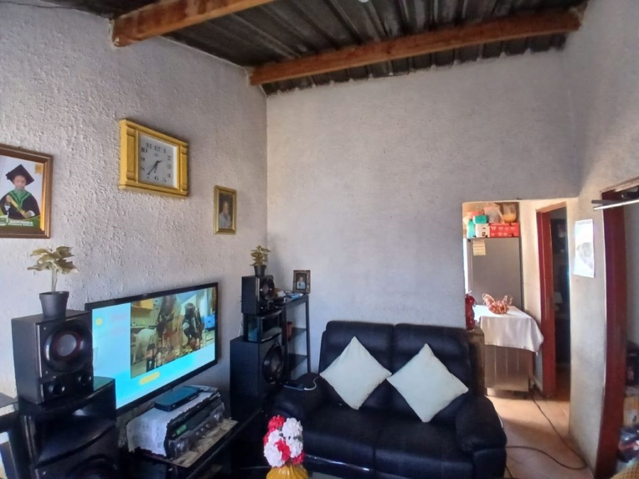 2 Bedroom Property for Sale in Katlehong South Gauteng