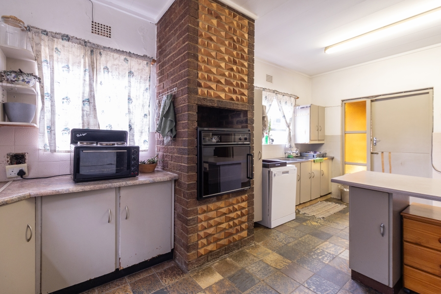6 Bedroom Property for Sale in Silverton Gauteng