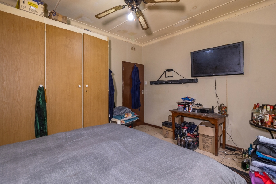 6 Bedroom Property for Sale in Silverton Gauteng