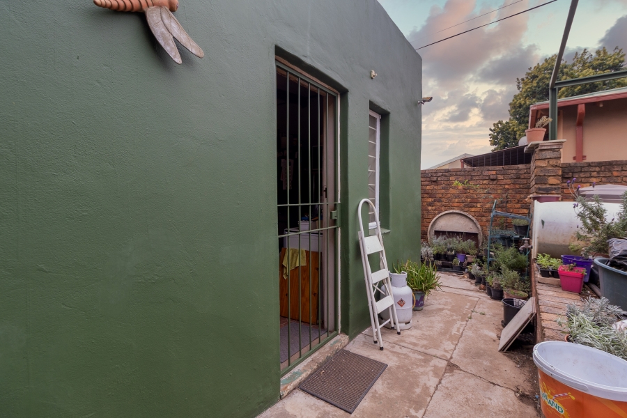 6 Bedroom Property for Sale in Silverton Gauteng
