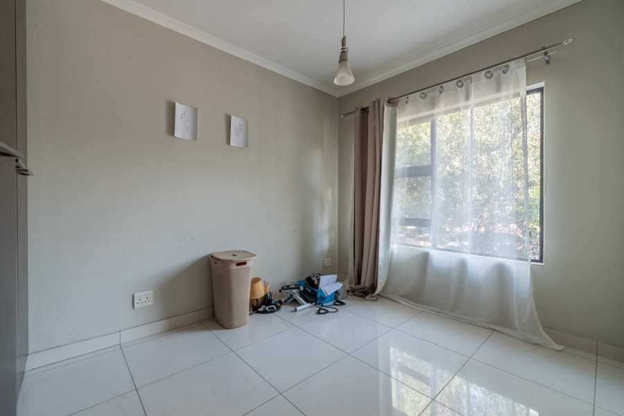 To Let 2 Bedroom Property for Rent in North Riding Gauteng