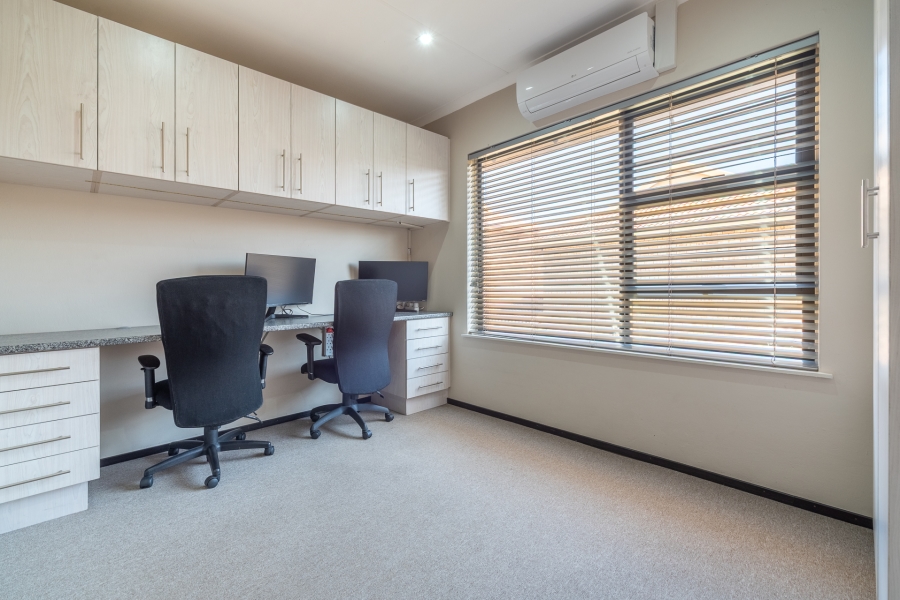 3 Bedroom Property for Sale in North Riding Gauteng