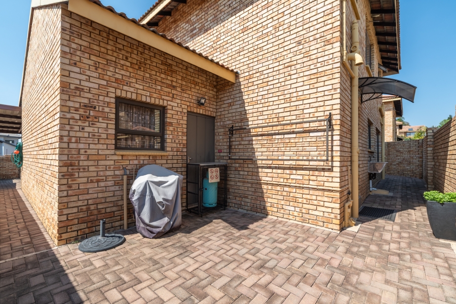 3 Bedroom Property for Sale in North Riding Gauteng