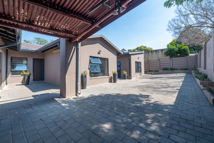 3 Bedroom Property for Sale in Sharonlea Gauteng