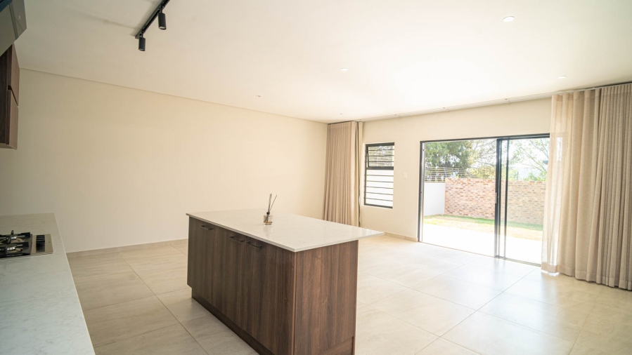 To Let 2 Bedroom Property for Rent in Carlswald Gauteng