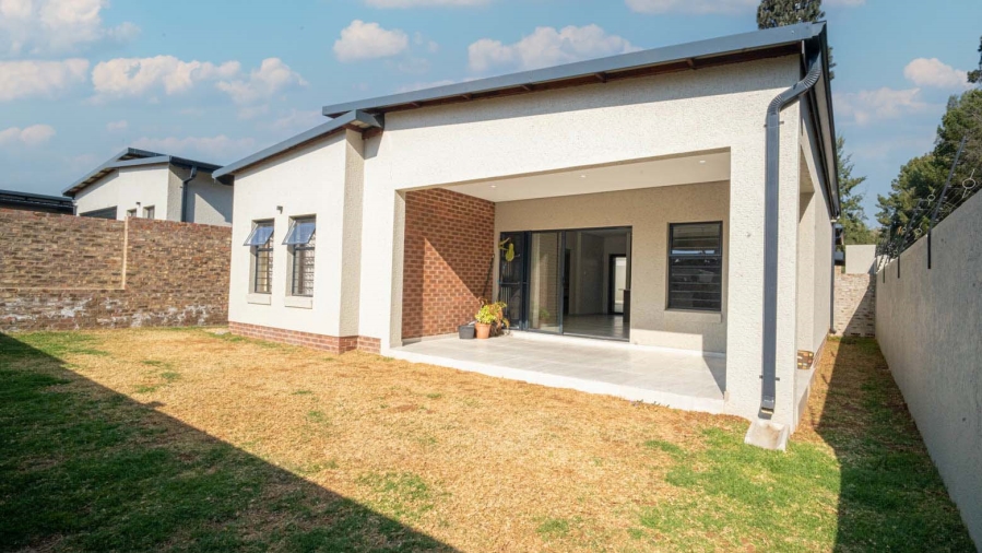 To Let 2 Bedroom Property for Rent in Carlswald Gauteng