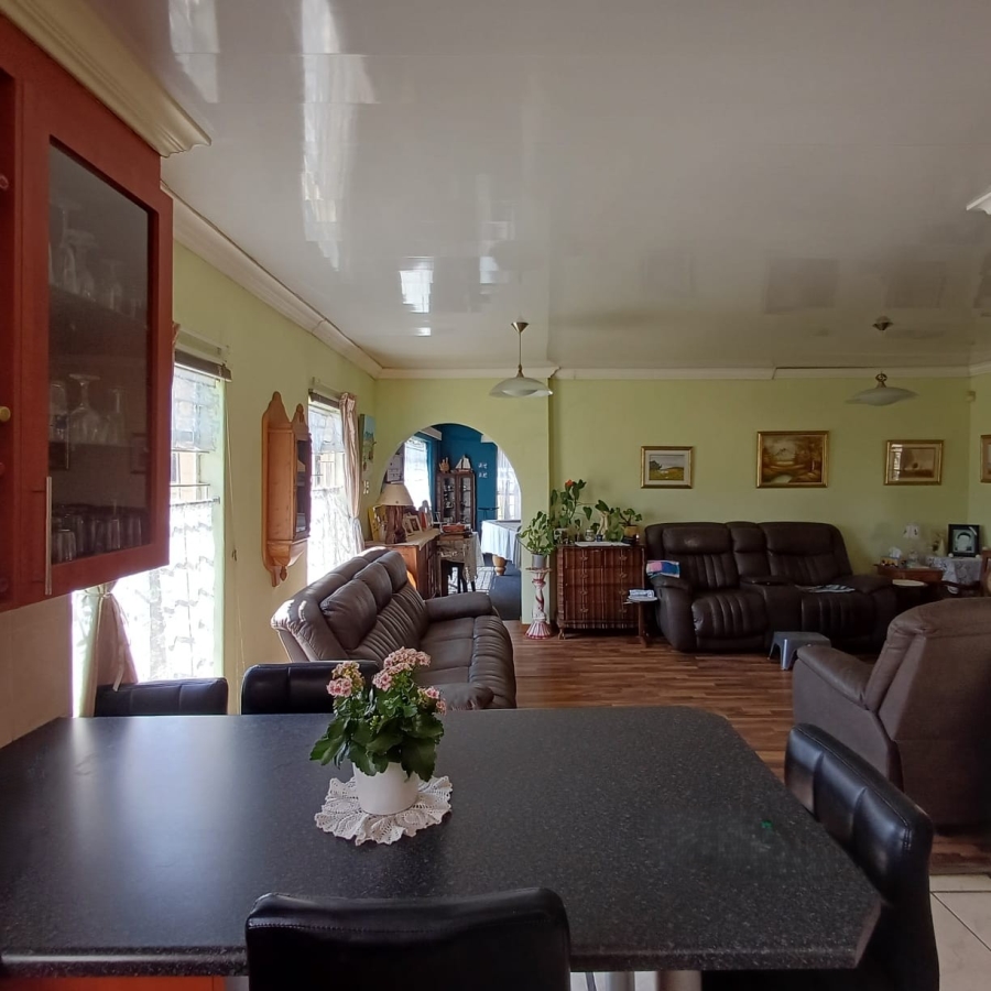 3 Bedroom Property for Sale in Buyscelia Gauteng