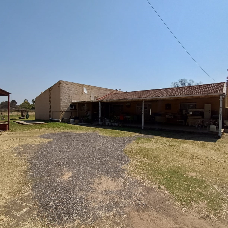 3 Bedroom Property for Sale in Buyscelia Gauteng