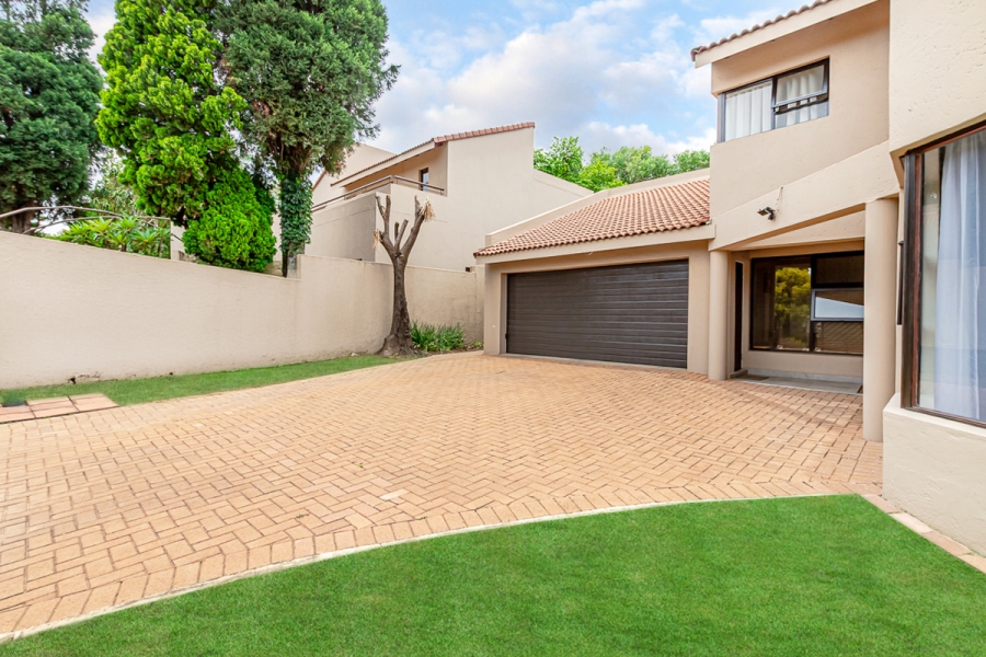 3 Bedroom Property for Sale in Sunninghill Gauteng