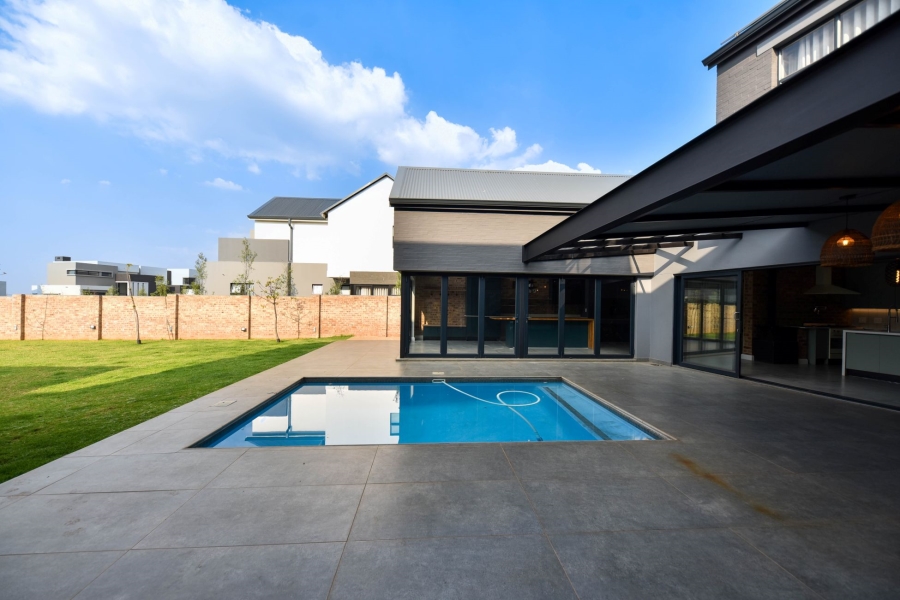 5 Bedroom Property for Sale in Midstream Heights Gauteng