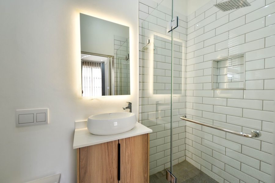 5 Bedroom Property for Sale in Midstream Heights Gauteng