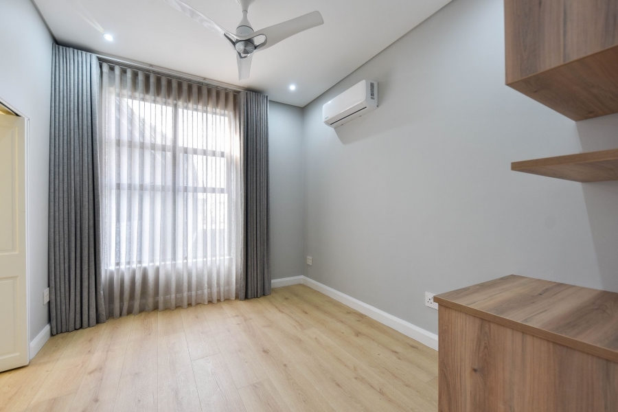5 Bedroom Property for Sale in Midstream Heights Gauteng