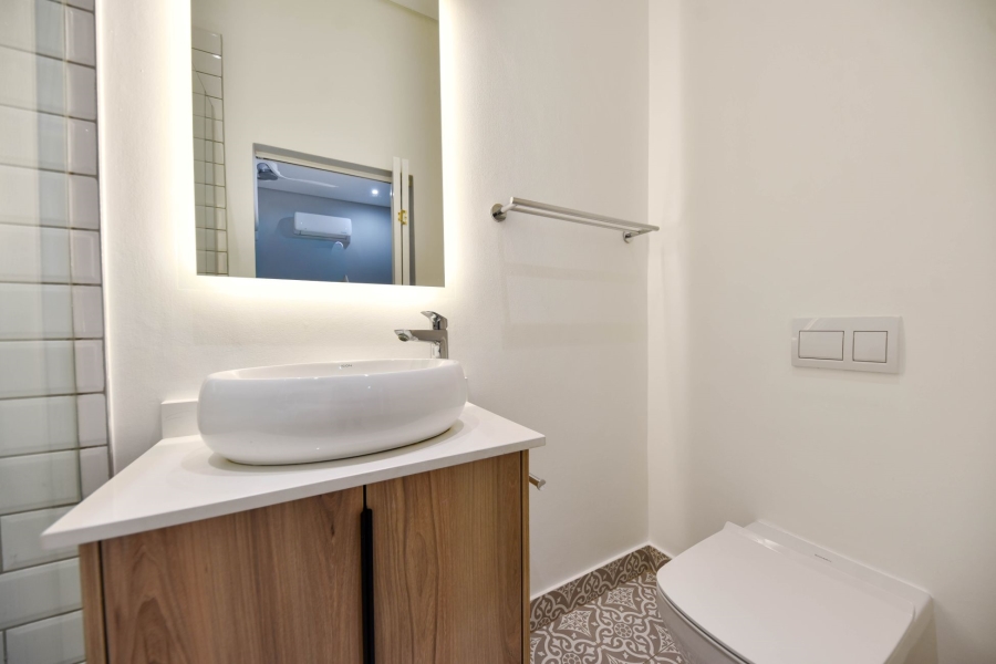 5 Bedroom Property for Sale in Midstream Heights Gauteng