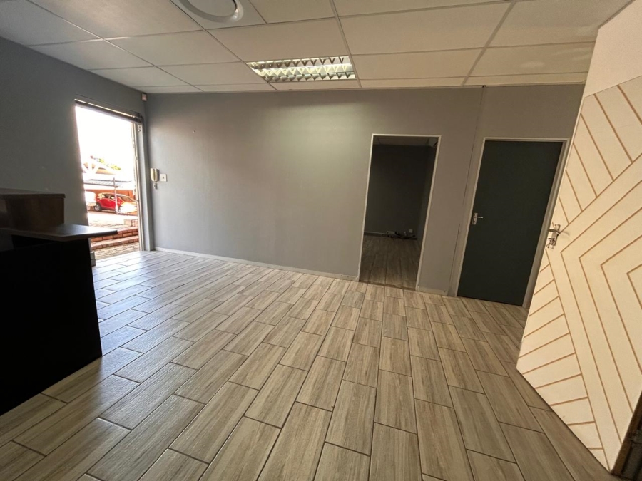 Commercial Property for Sale in Route 21 Business Park Gauteng