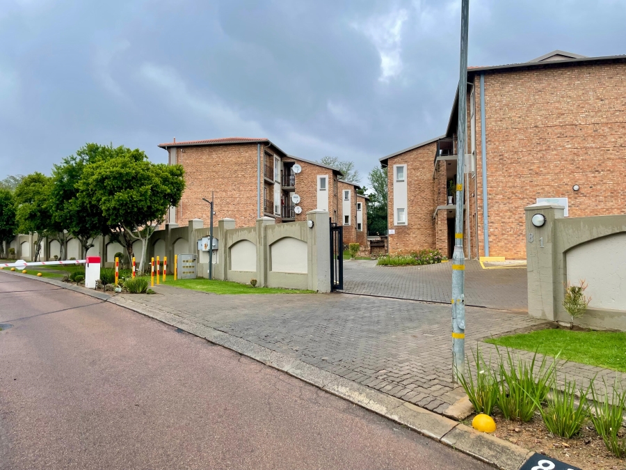 To Let 1 Bedroom Property for Rent in Newmark Estate Gauteng