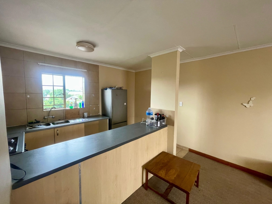 To Let 1 Bedroom Property for Rent in Newmark Estate Gauteng