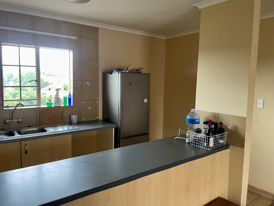 To Let 1 Bedroom Property for Rent in Newmark Estate Gauteng