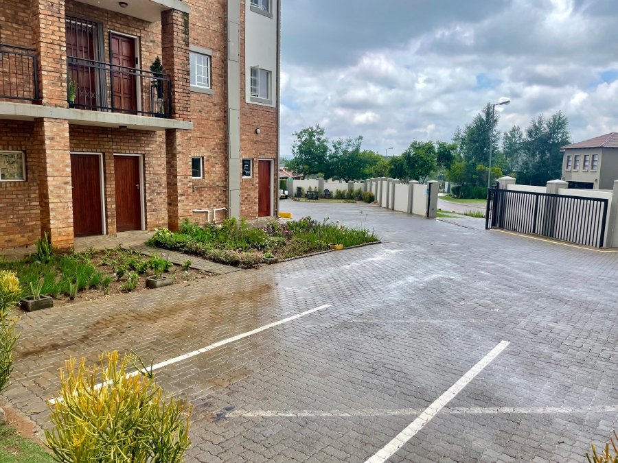 To Let 1 Bedroom Property for Rent in Newmark Estate Gauteng