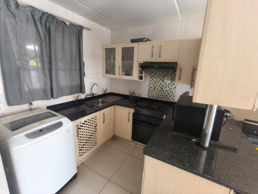To Let 3 Bedroom Property for Rent in Roodepoort Gauteng