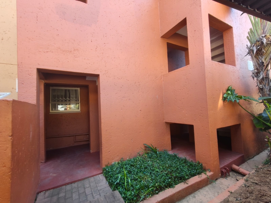 To Let 3 Bedroom Property for Rent in Roodepoort Gauteng