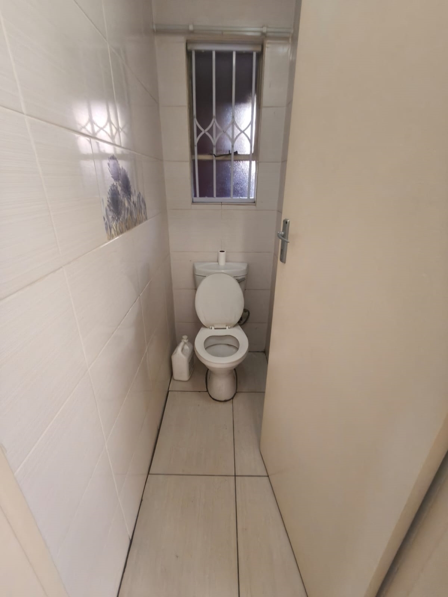 To Let 3 Bedroom Property for Rent in Roodepoort Gauteng